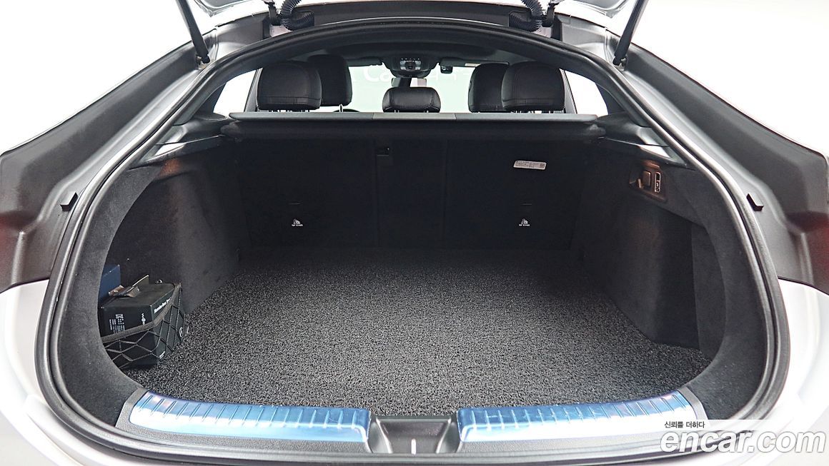 Mercedes-Benz GLE-Class 2021