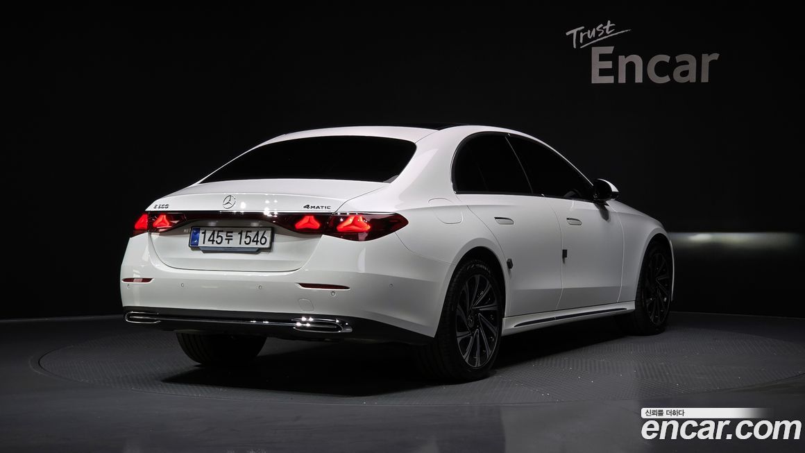 Mercedes-Benz E-Class 2025