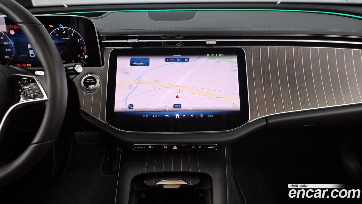 Mercedes-Benz E-Class 2025