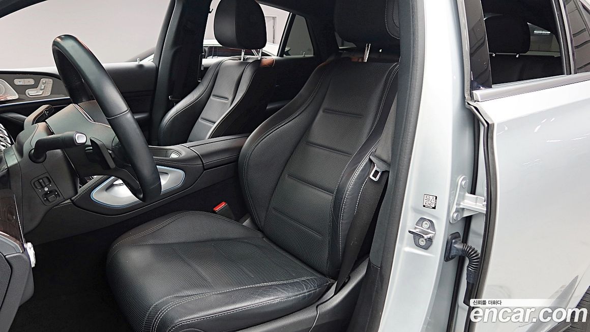 Mercedes-Benz GLE-Class 2021