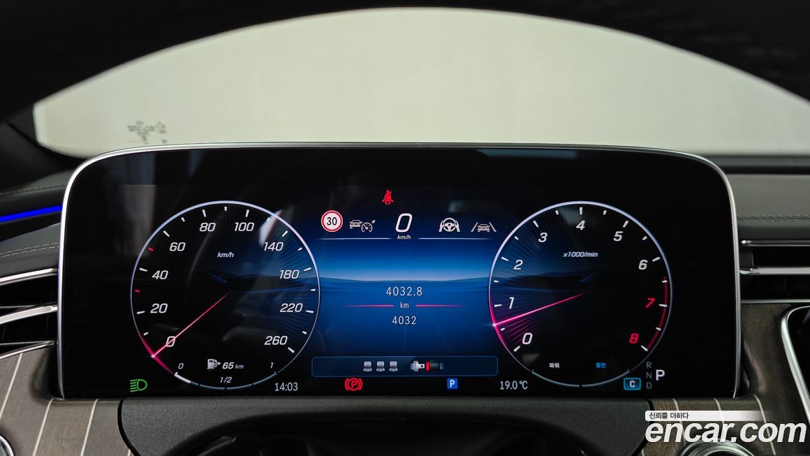 Mercedes-Benz E-Class 2025