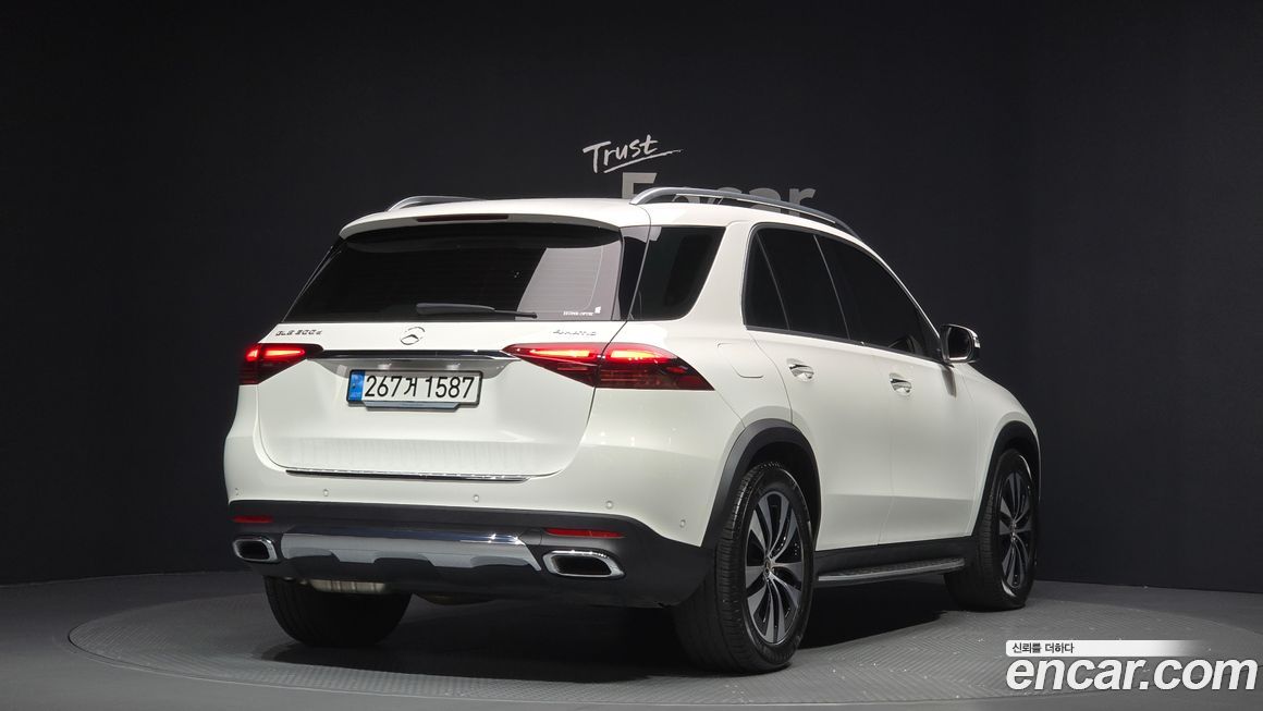 Mercedes-Benz GLE-Class 2024