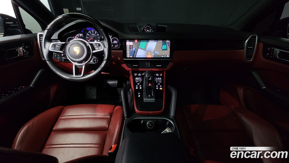 Porsche Cayenne 2021