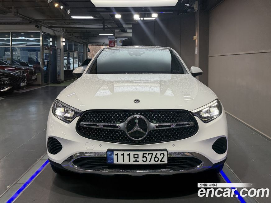 Mercedes-Benz GLC-Class 2025