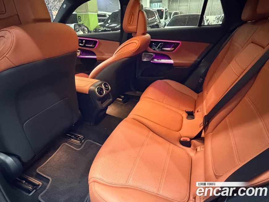 Mercedes-Benz GLC-Class 2025