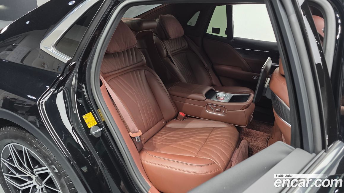 Genesis G90 2023