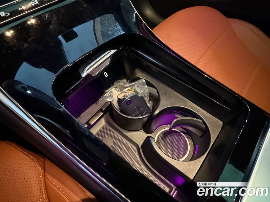 Mercedes-Benz GLC-Class 2025