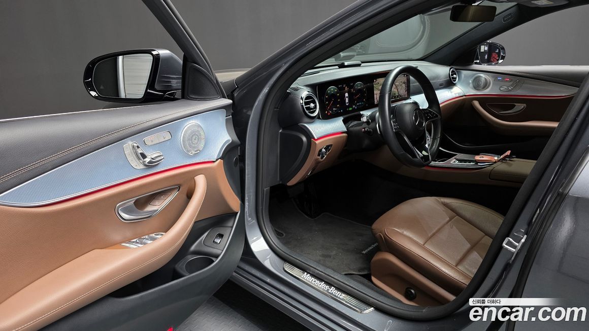 Mercedes-Benz E-Class 2021