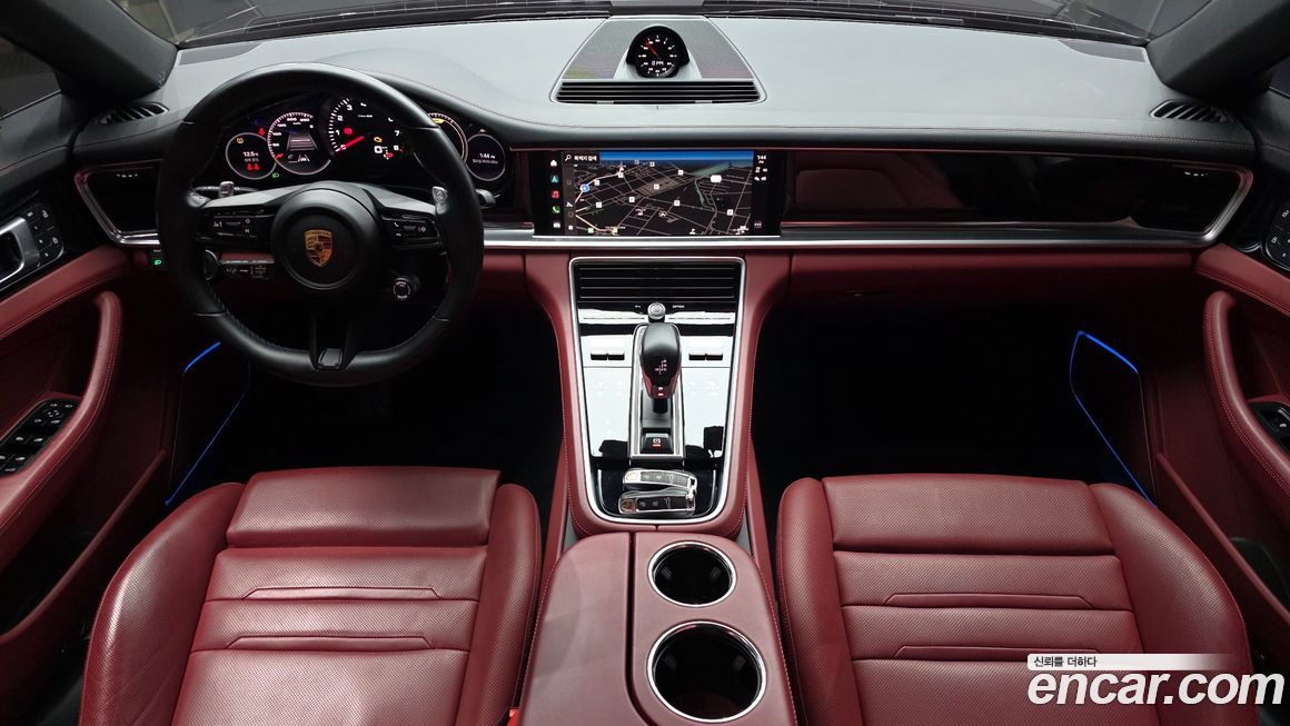 Porsche Panamera 2023