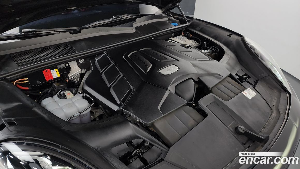 Porsche Cayenne 2020