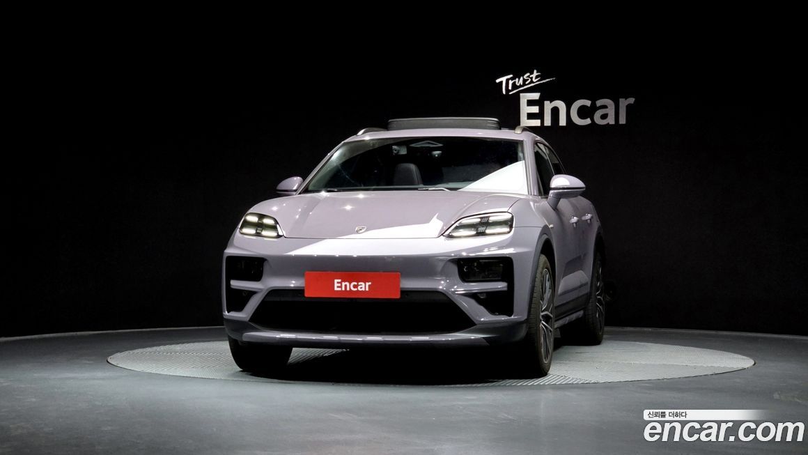 Porsche Macan 2025