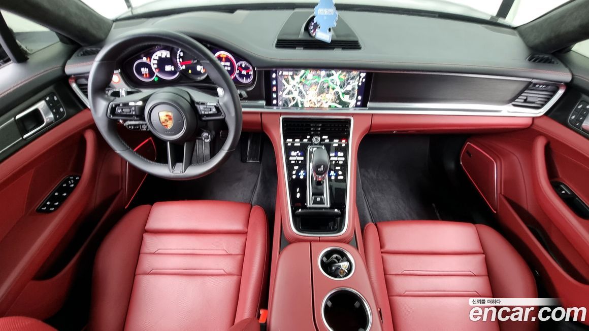 Porsche Panamera 2023