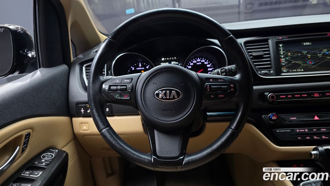 Kia Canival 2015