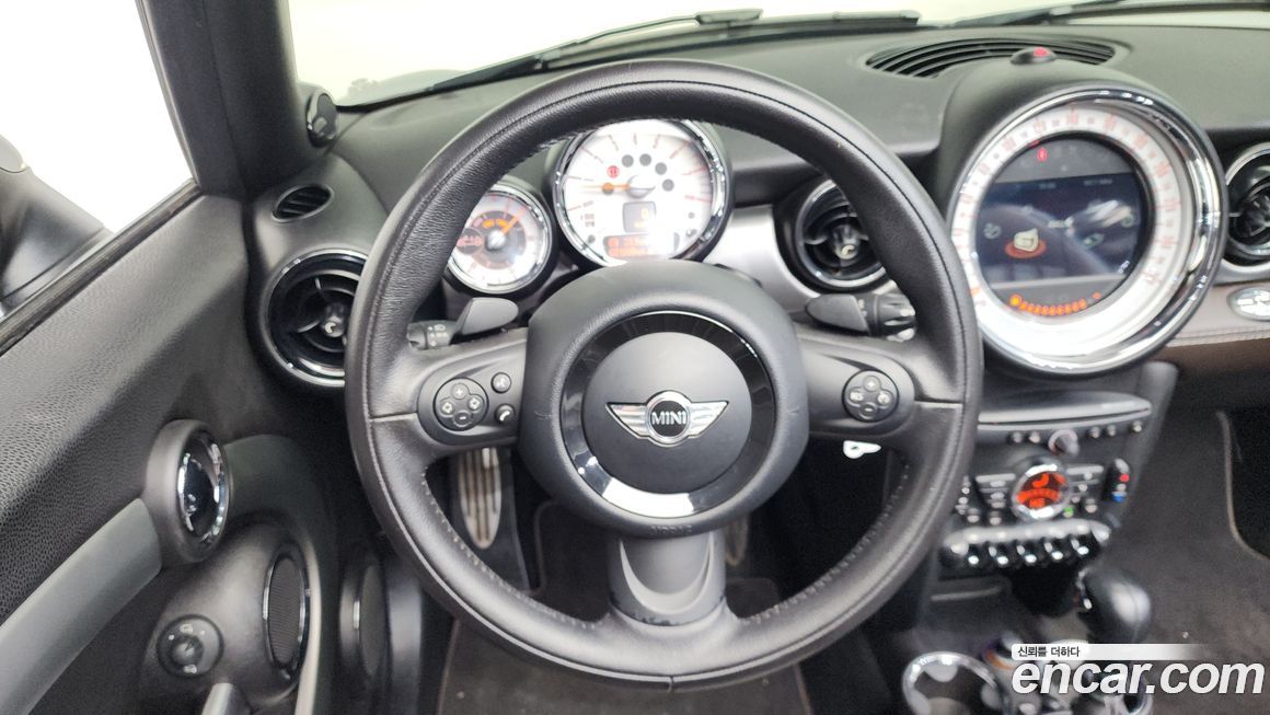 Mini Cooper Convertible 2012