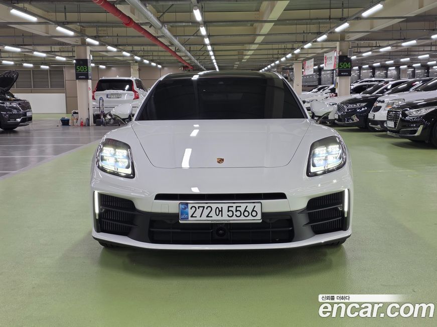 Porsche Panamera 2025