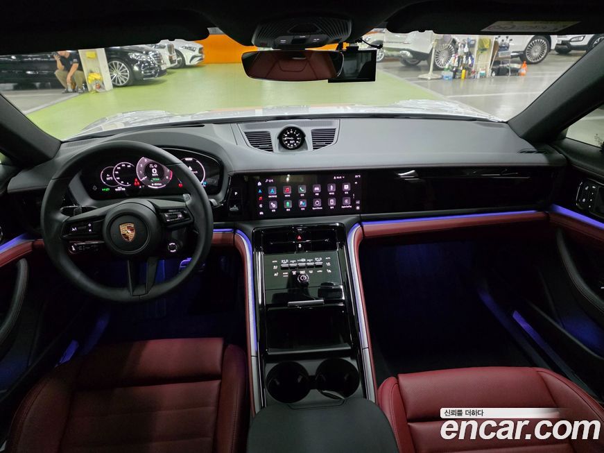 Porsche Panamera 2025