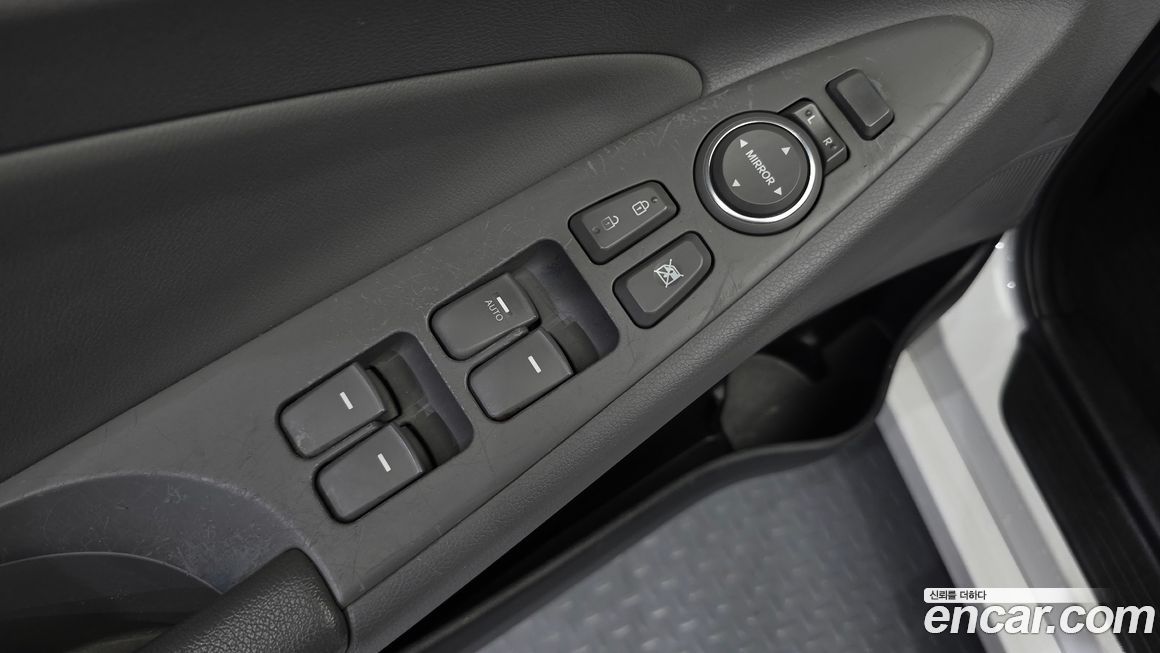 Hyundai Sonata 2010