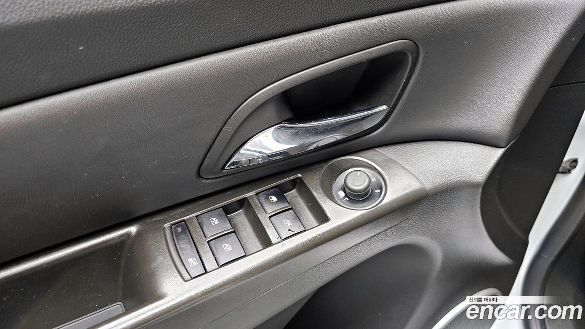 ChevroletGMDaewoo Cruze 2012