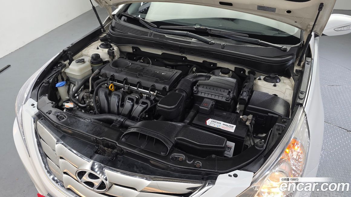 Hyundai Sonata 2010