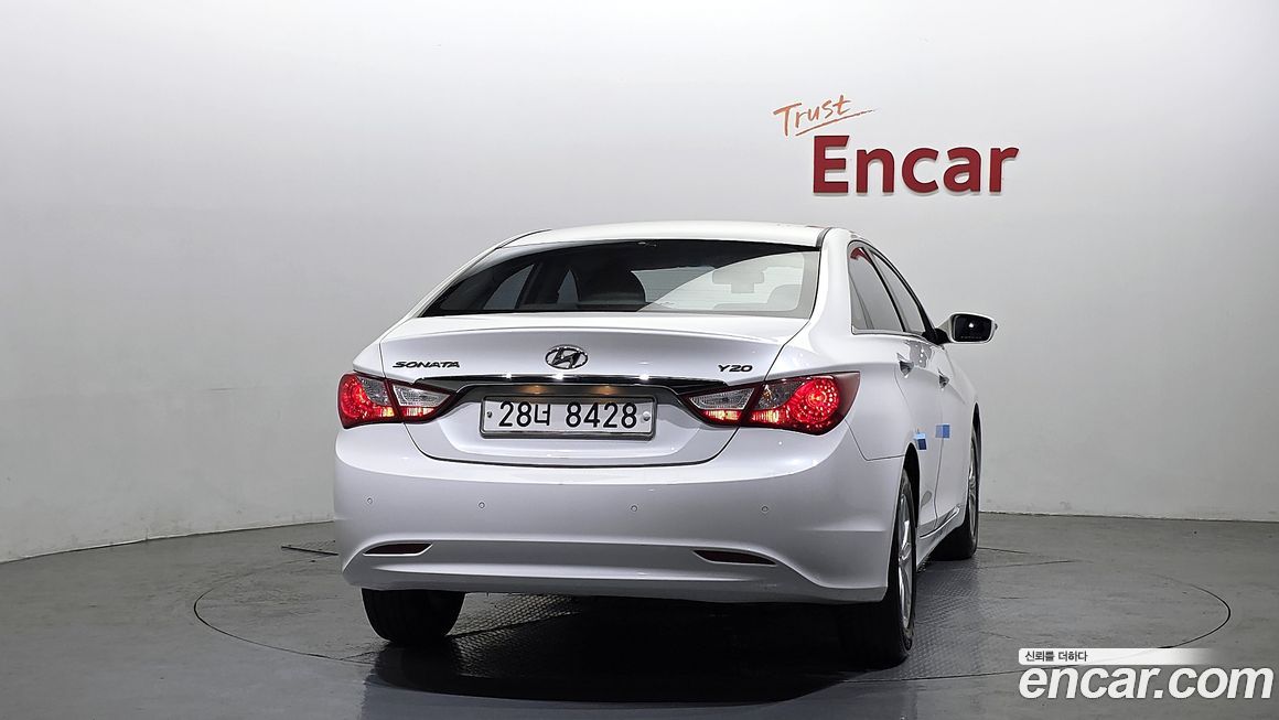 Hyundai Sonata 2010