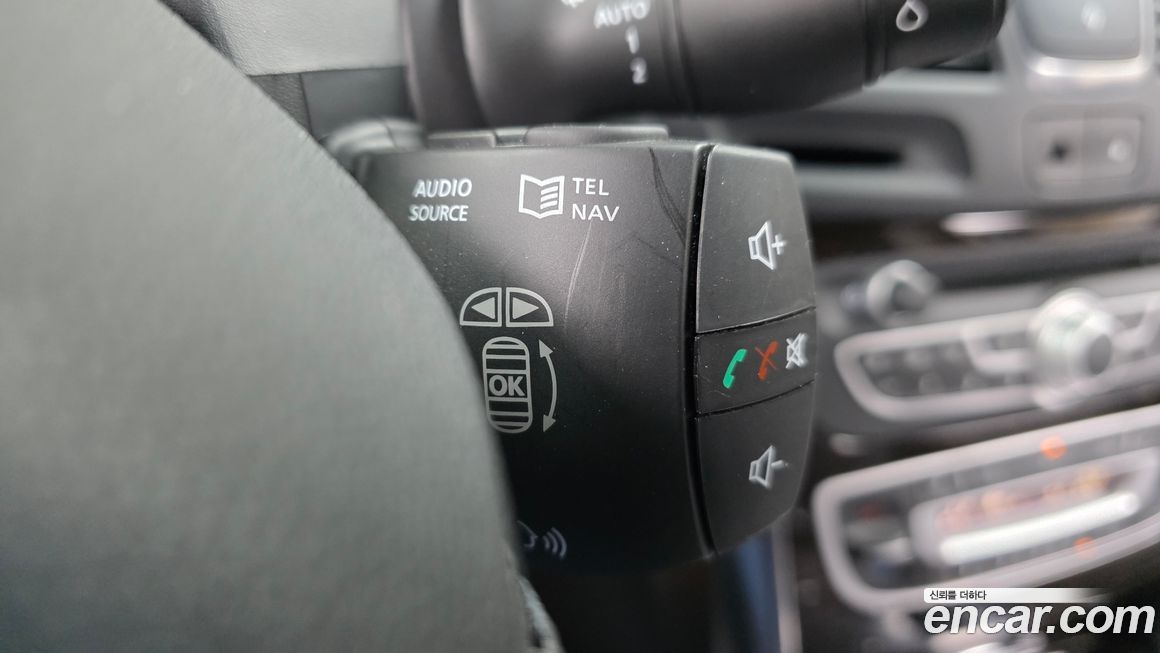 Renault-KoreaSamsung SM5  2011