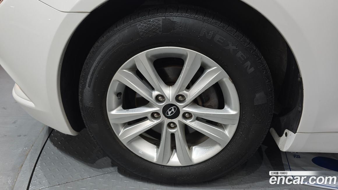 Hyundai Sonata 2012