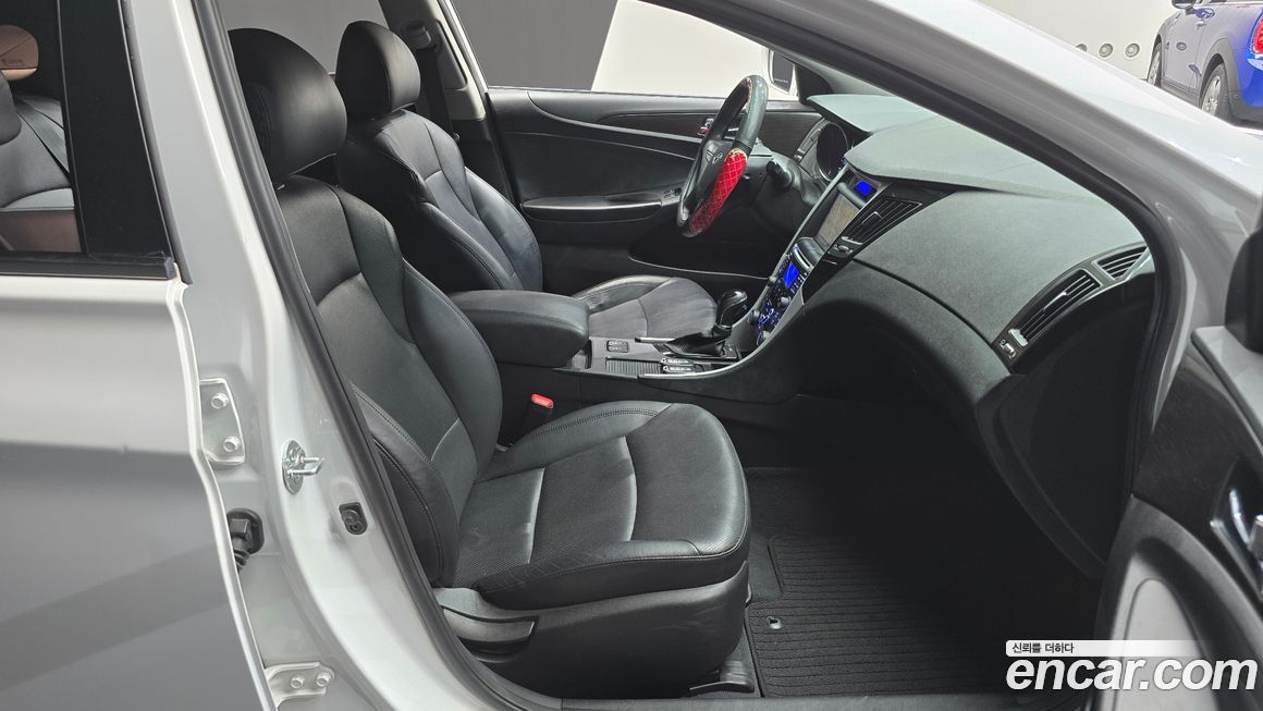 Hyundai Sonata 2012