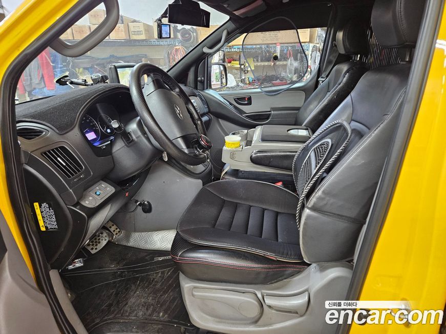 Hyundai Starex 2019