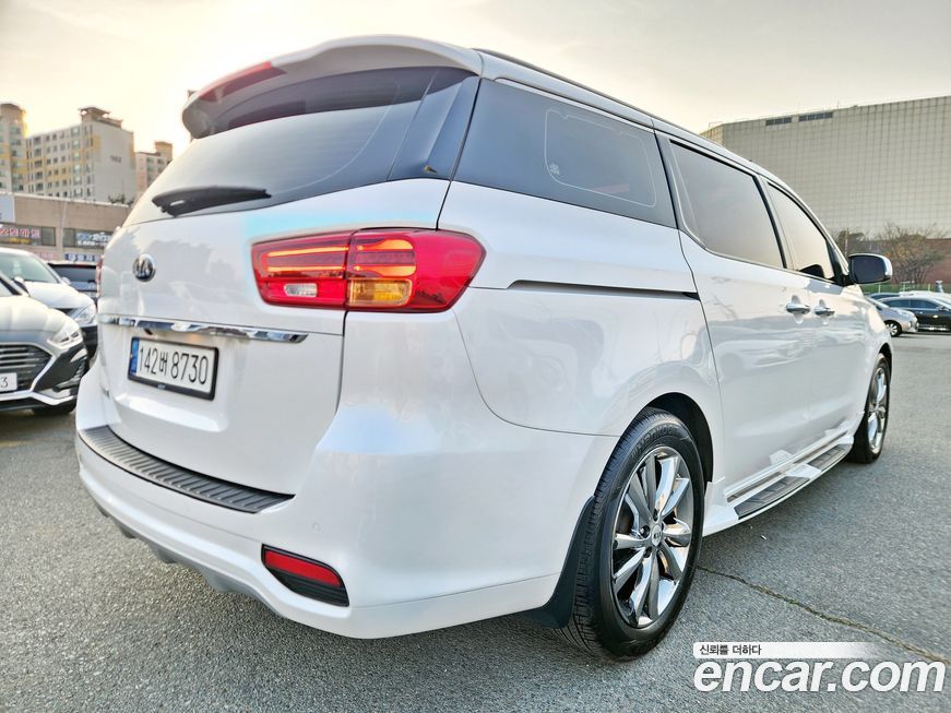 Kia Canival 2019
