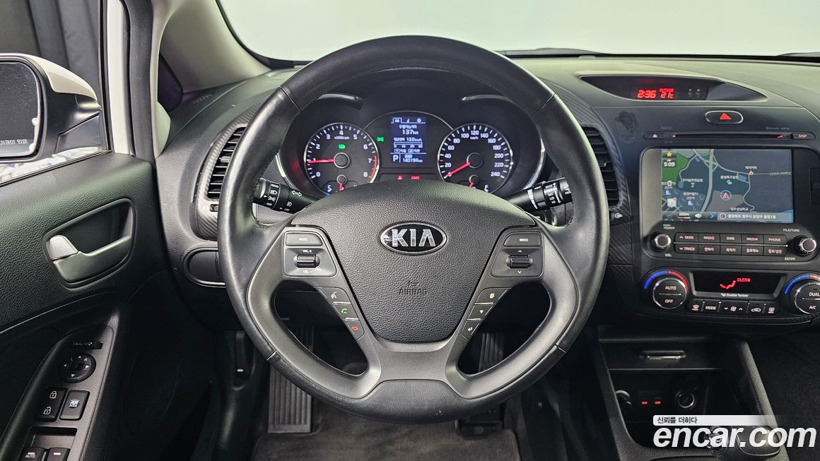 Kia K3 2013
