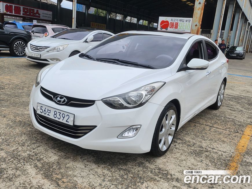 Hyundai AVANTE 2011