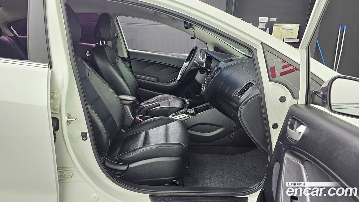 Kia K3 2013