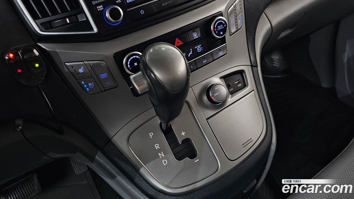 Hyundai Starex 2018