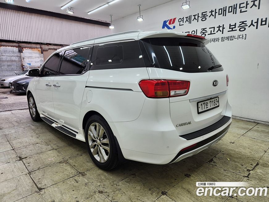Kia Canival 2018