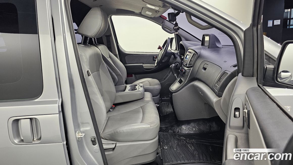 Hyundai Starex 2019