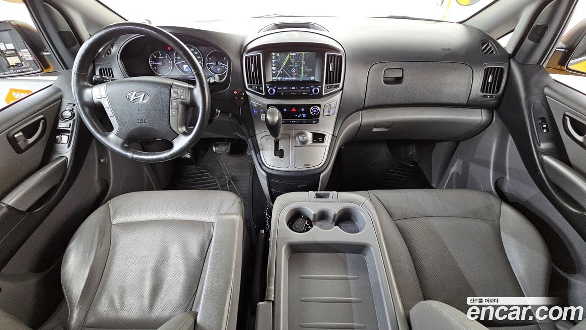 Hyundai Starex 2018