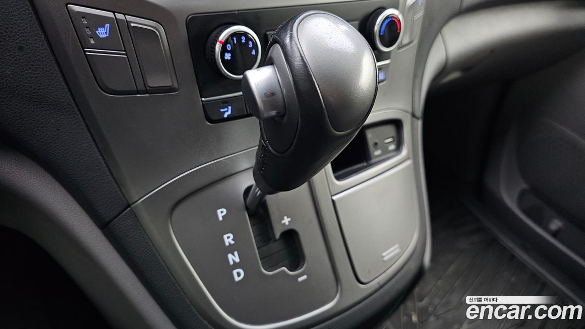 Hyundai Starex 2019