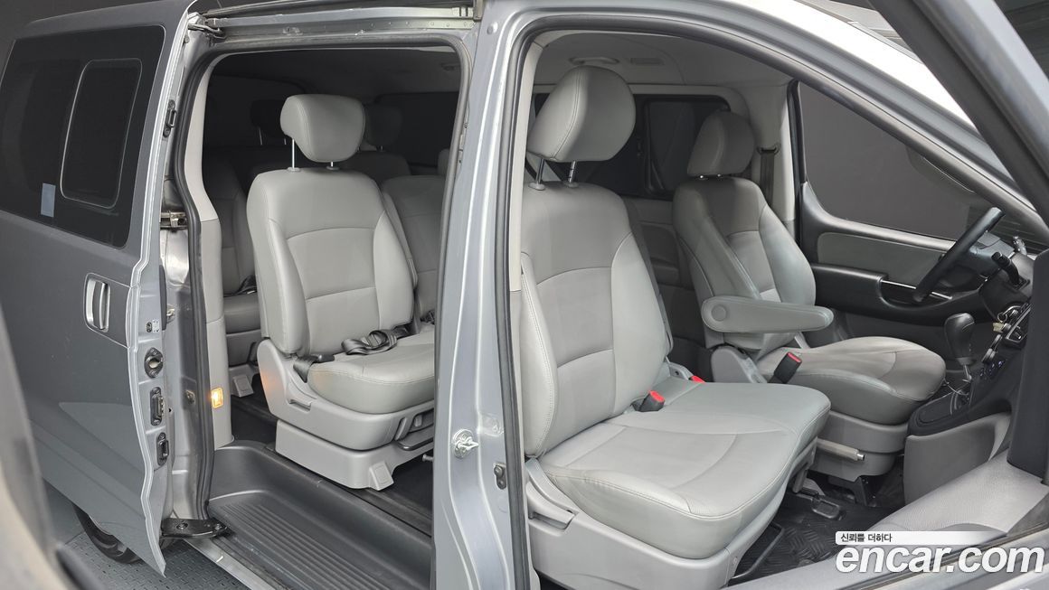Hyundai Starex 2018