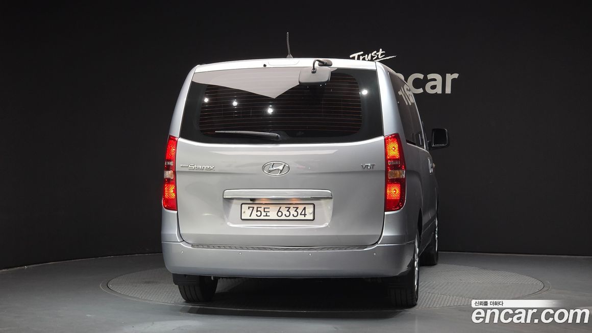 Hyundai Starex 2018