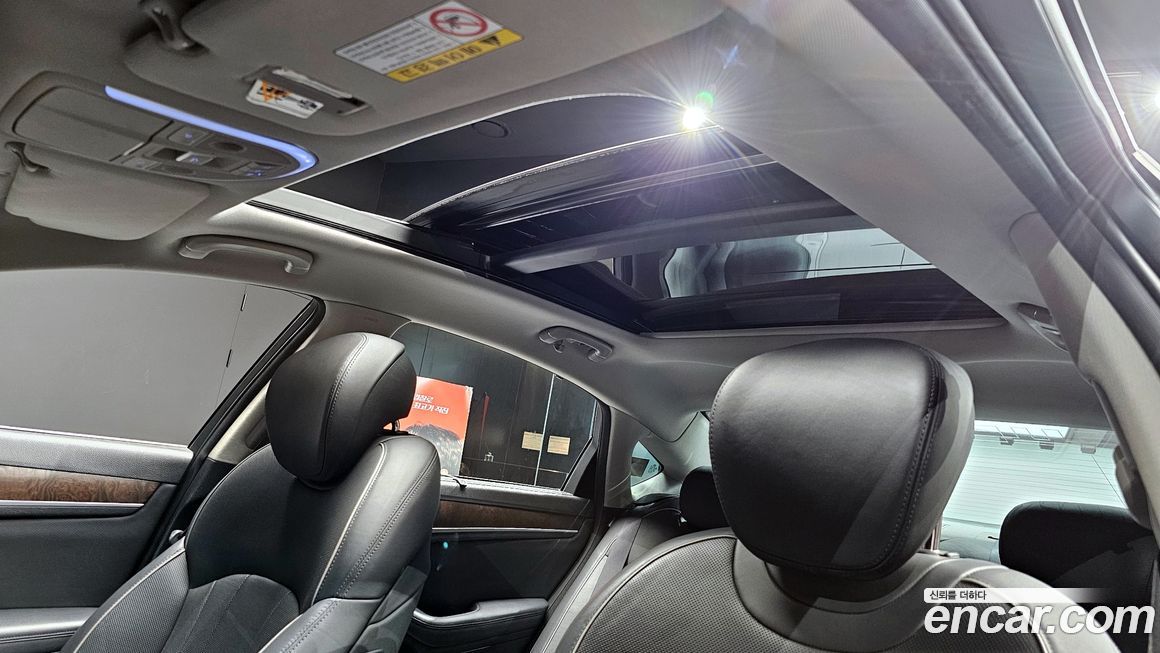 Hyundai Genesis 2014