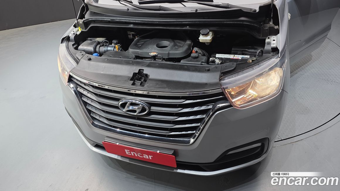 Hyundai Starex 2018