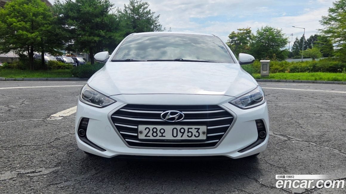 Hyundai AVANTE 2016