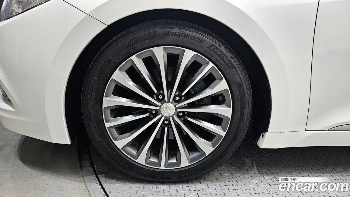 Hyundai Grandeur 2013