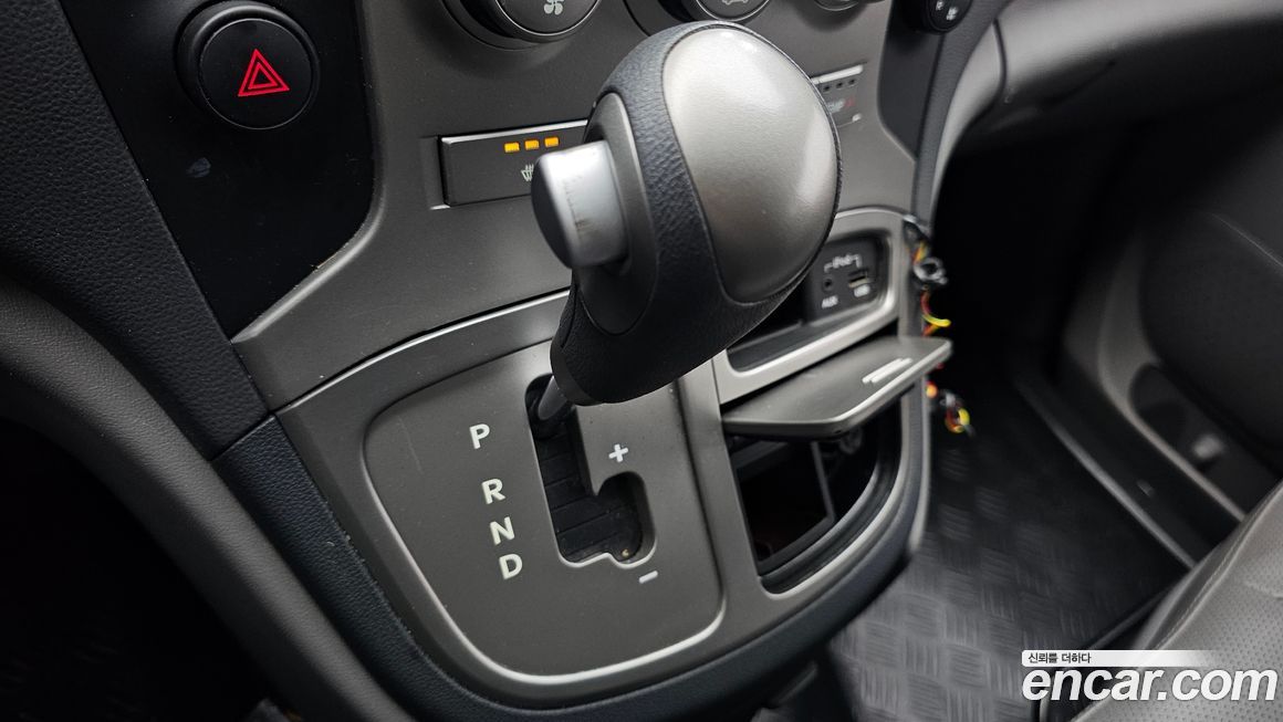 Hyundai Starex 2012