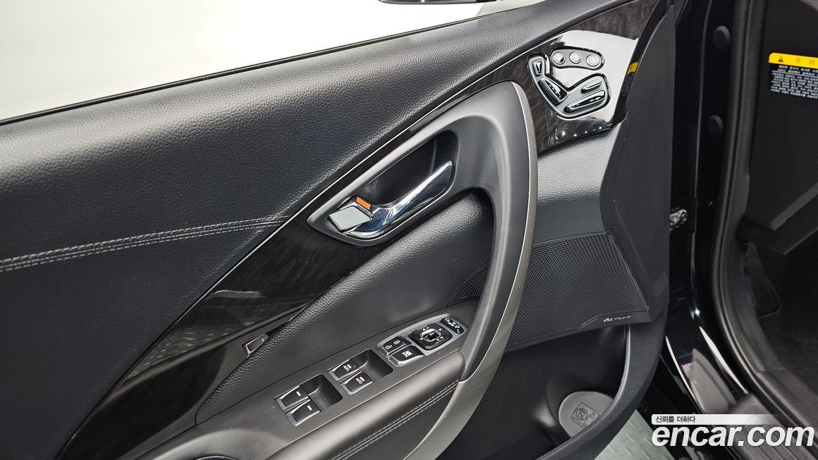 Hyundai Grandeur 2016