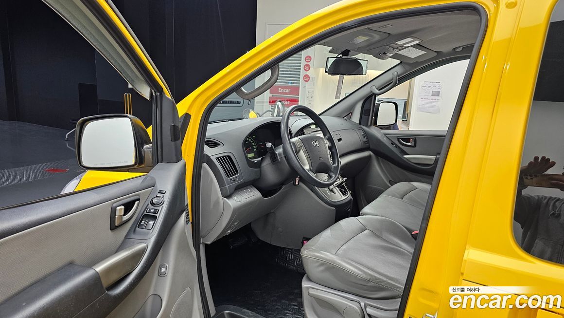 Hyundai Starex 2012