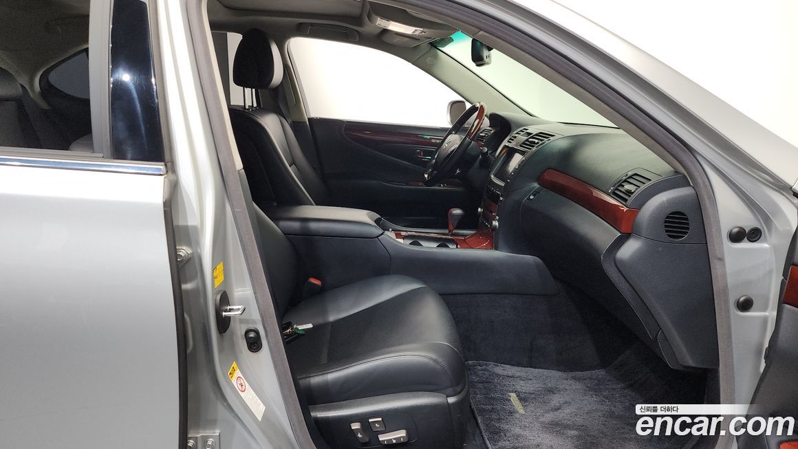Lexus LS 2009