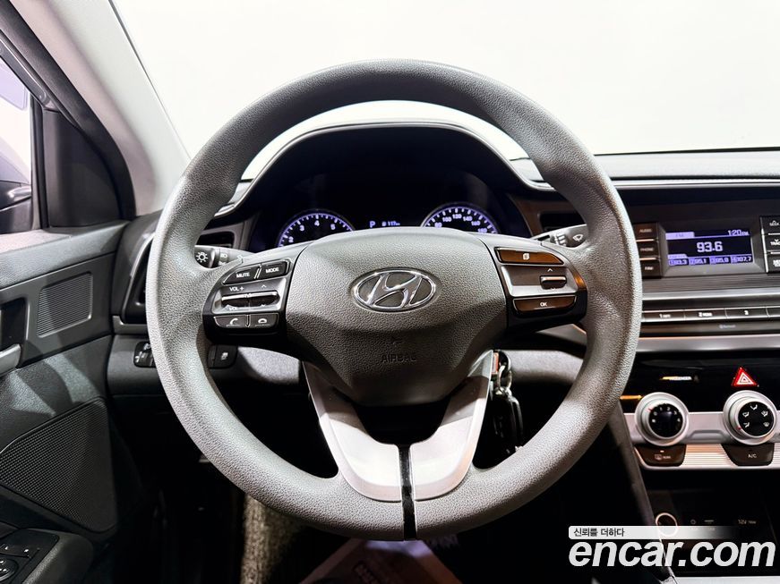Hyundai AVANTE 2019
