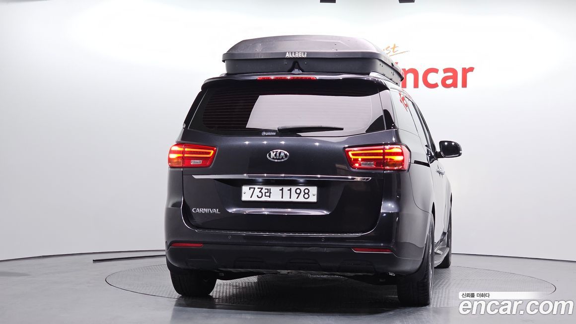 Kia Canival 2019