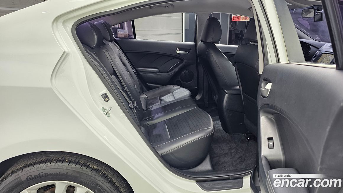 Kia K3 2016